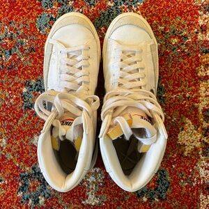 Womens Nime Blazer shoes. Size 7.5.